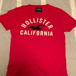 Hollister tee
